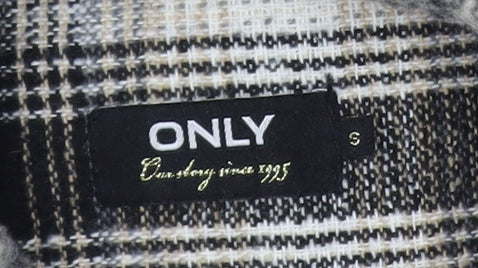Additional view of Only women’s beige black checked cropped jacket, size S