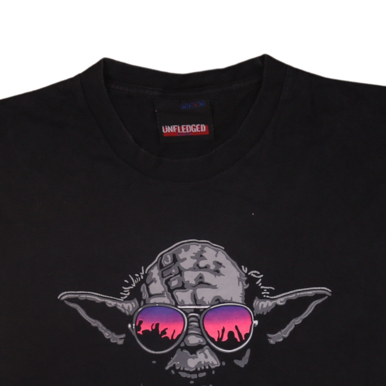 Mens UK Size L UNFLEDGED Black T-Shirt