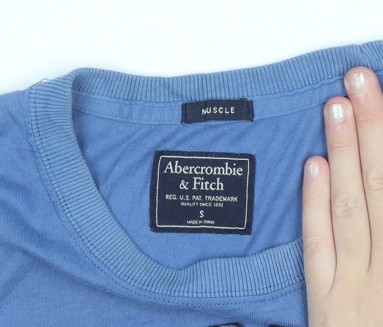 Abercrombie & Fitch Men’s Blue Graphic Crew Neck Muscle T-Shirt Size S
