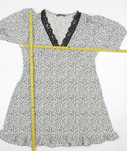 Dunnes Stores Women's White Floral Lace Trim Fit & Flare Dress Size 18