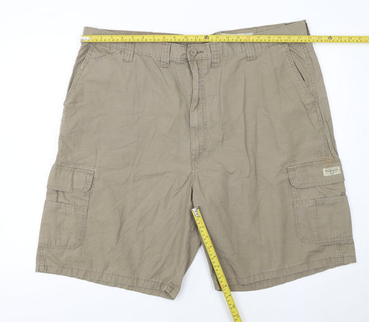 Wrangler Men's Beige Cargo Shorts Size 44 Cotton Casual