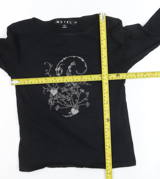 Motel Girls Black XXS Cropped Long Sleeve Graphic T-Shirt