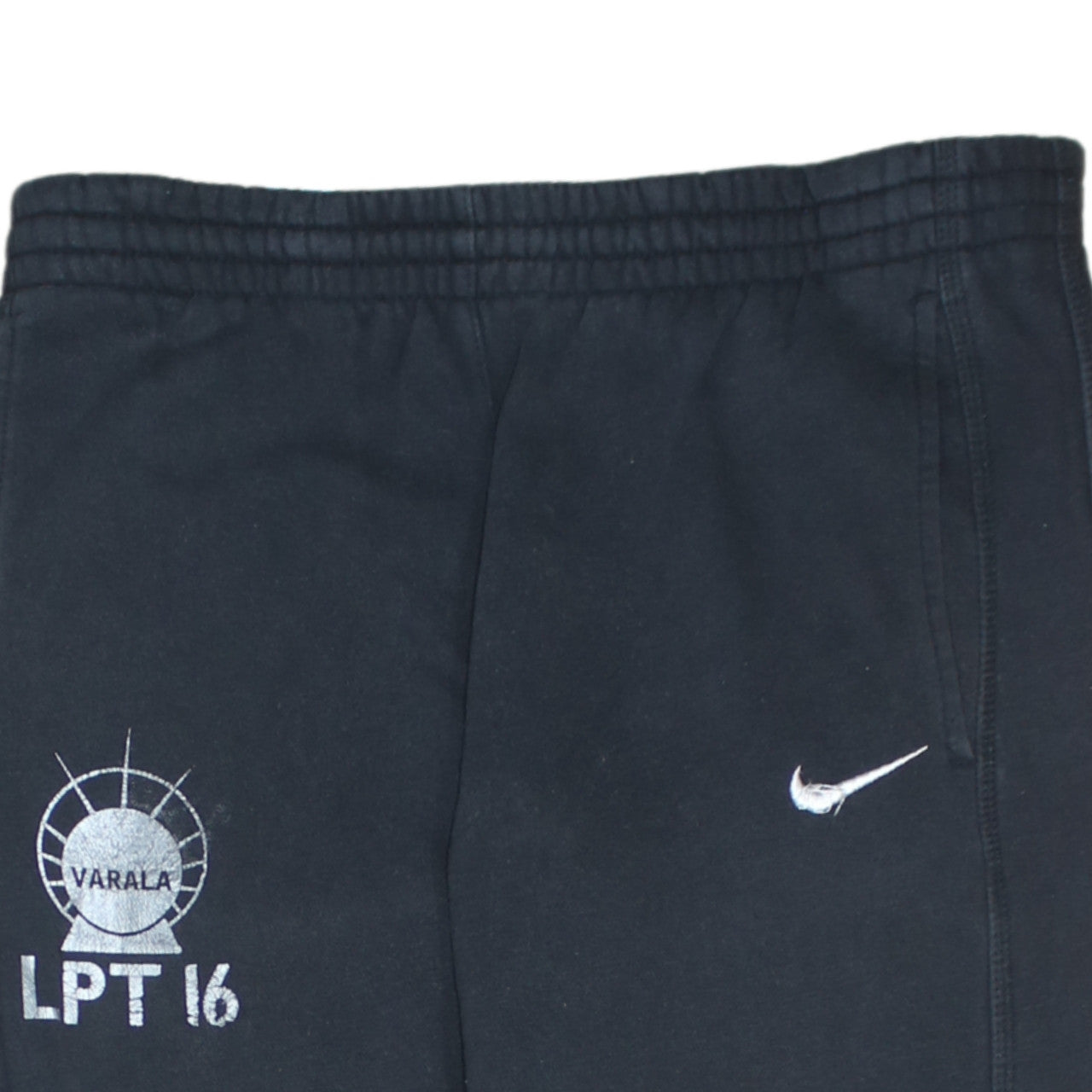 Additional view of Nike boys’ black sweatpants 12-13 years l fleece activewear