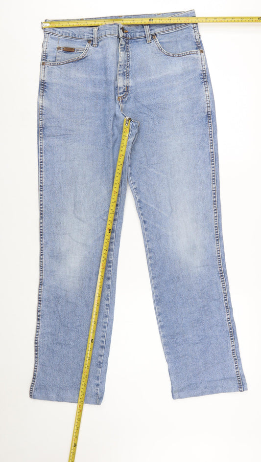 Wrangler Men’s Blue 36x34 Straight Fit Light Wash Stretch Denim Jeans