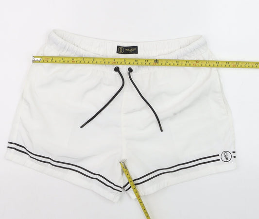 Oiler & Boiler Men's White Swim Shorts L Elastic Waist Quick Dry