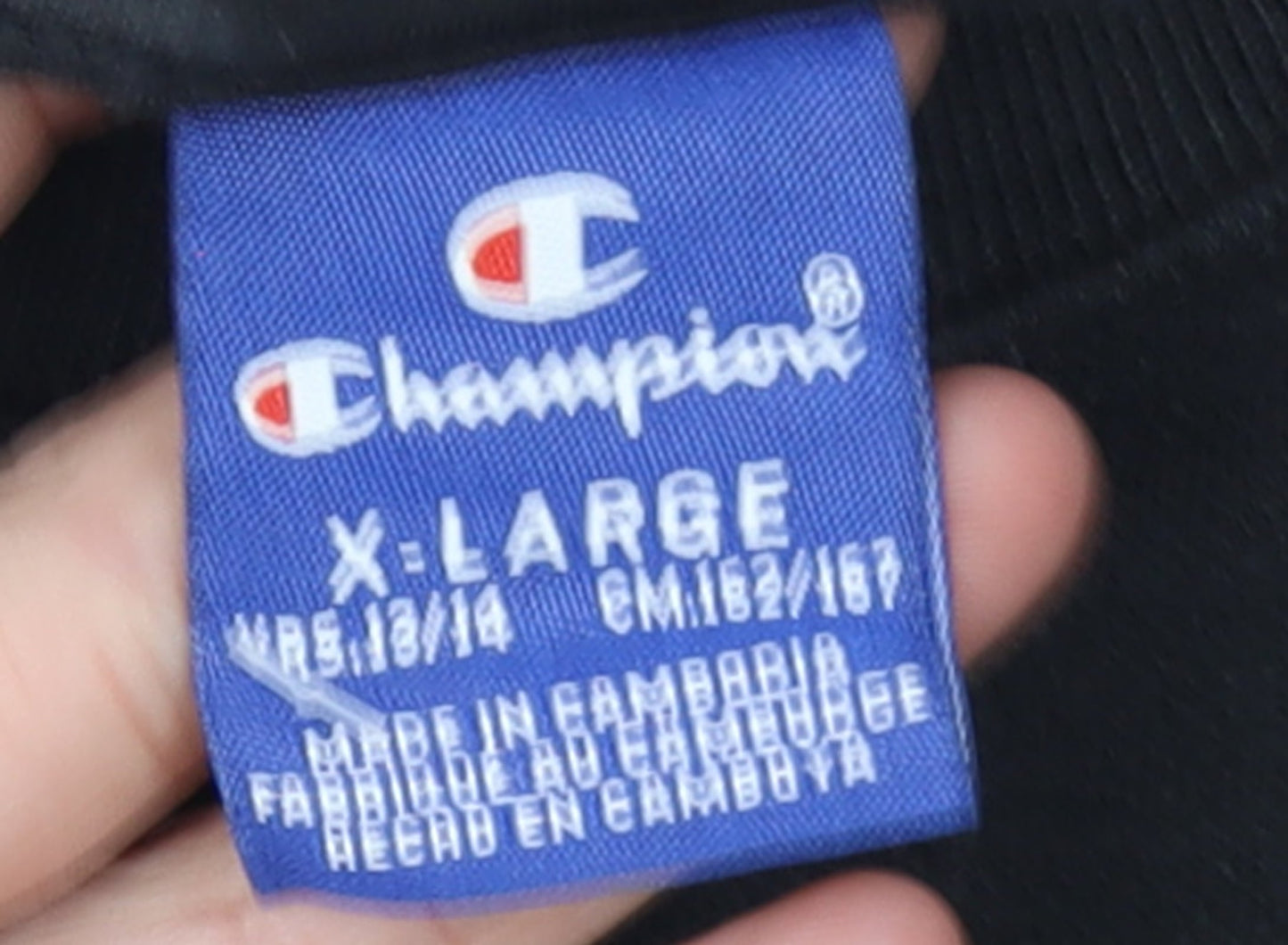 Brand and care label for Champion boys’ black xl pullover sweatshirt long sleeve logo crew neck