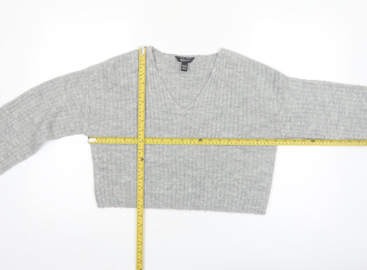 New Look Girls Grey V-Neck Cropped Pullover Jumper Size 12-13 Years