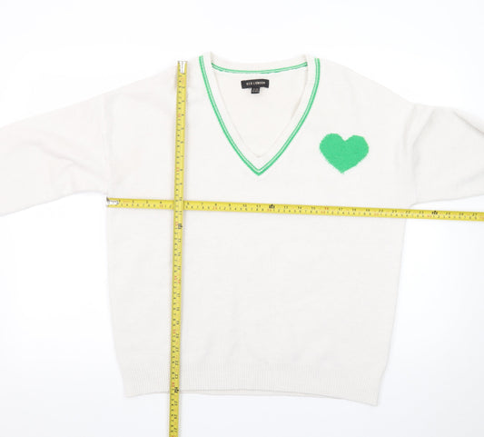 QED London Women's White V-Neck Heart Pullover Jumper Size S