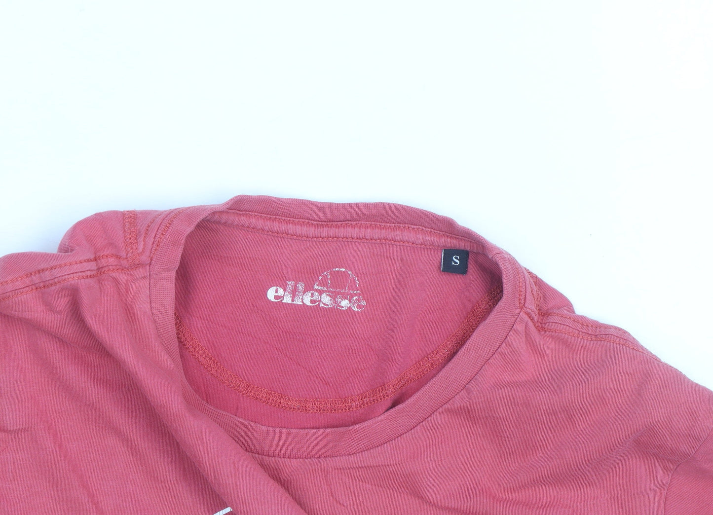 Ellesse Men's Red Small Graphic Logo Sports T-Shirt