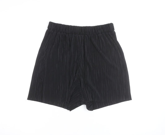 Boohoo Women’s Black Pleated Culotte Shorts Size 8