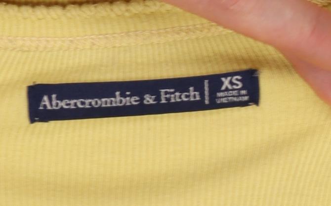 Abercrombie & Fitch Women’s Yellow XS 3/4 Sleeve Slim Fit Basic T-Shirt