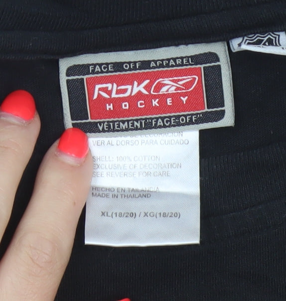 Reebok Hockey Teens Black XL Chicago Blackhawks Graphic T-Shirt