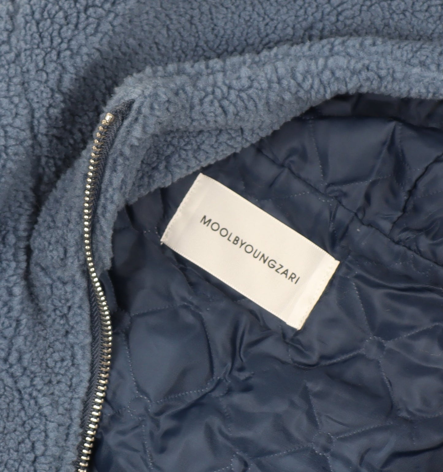 Moolbyoungzari Unisex Size L Blue Hooded Teddy Quilted Puffer Jacket