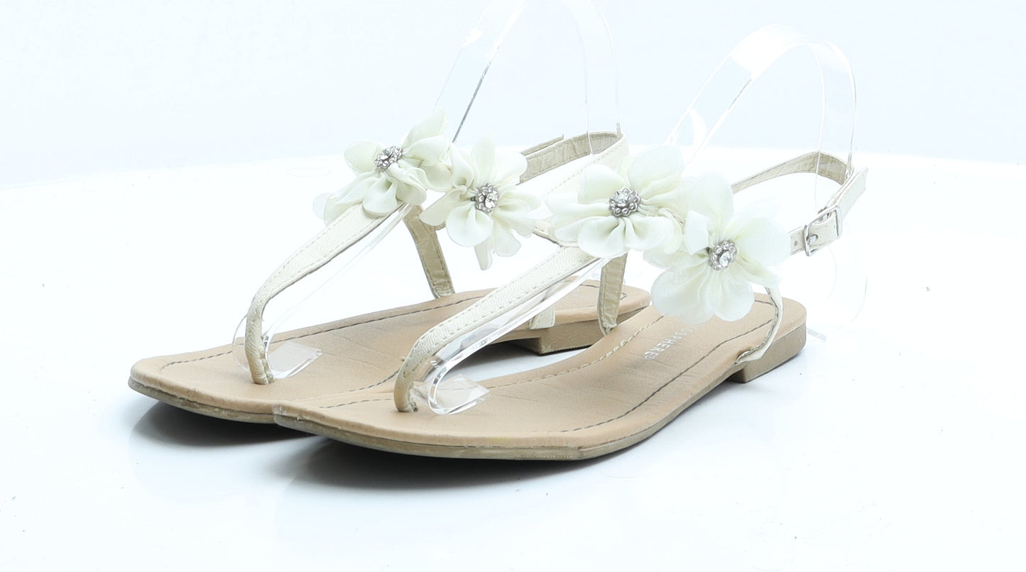 Atmosphere Womens Ivory Floral Faux Leather Flat Sandal 5 EUR 38