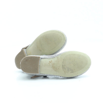 Preworn Girls Silver Polyester Strappy Flat UK 11