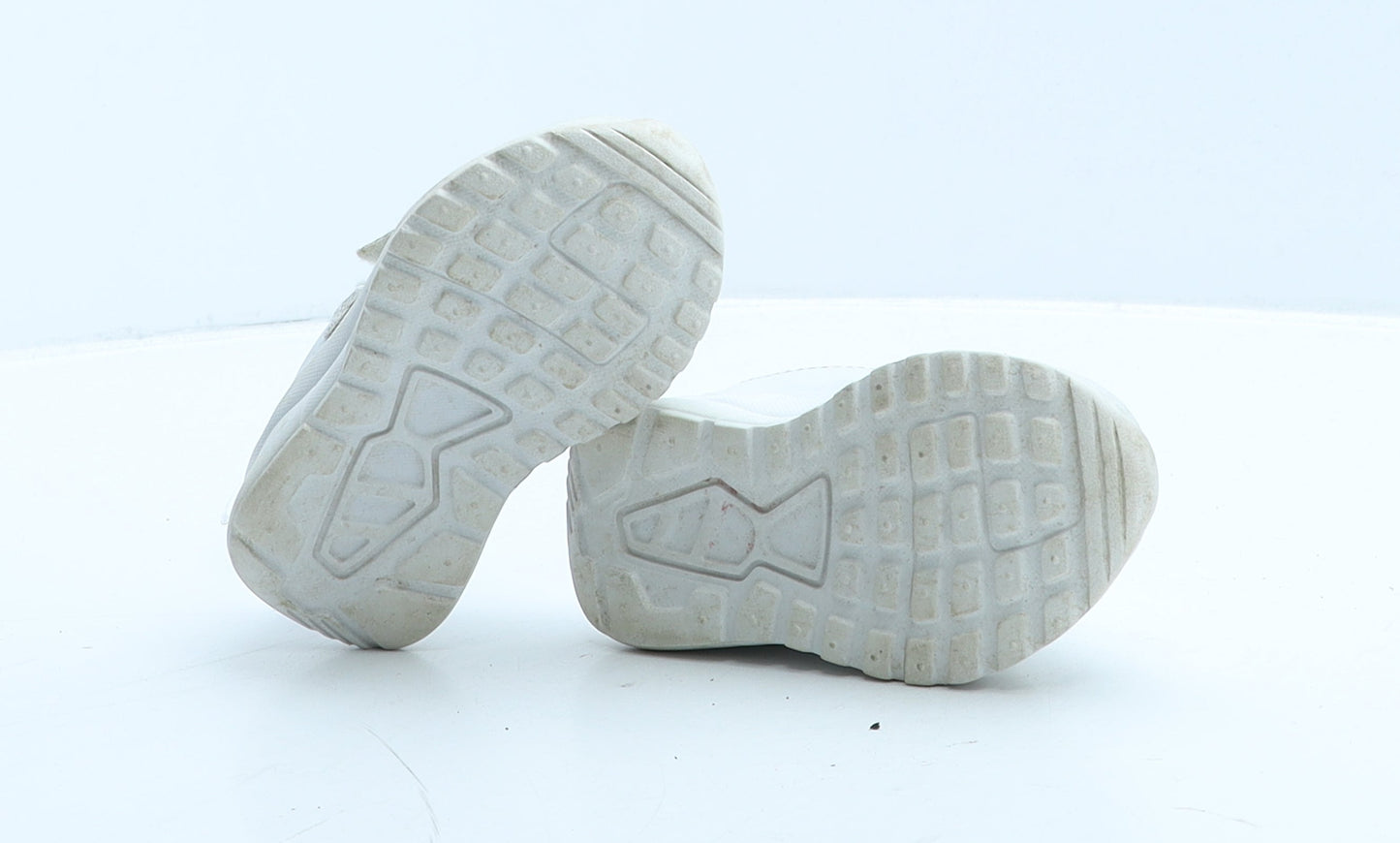 F&F Girls White Leather Trainer UK 4 20 - Butterfly