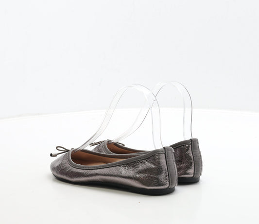 Primark Girls Grey Leather Ballet Flat UK 2 35