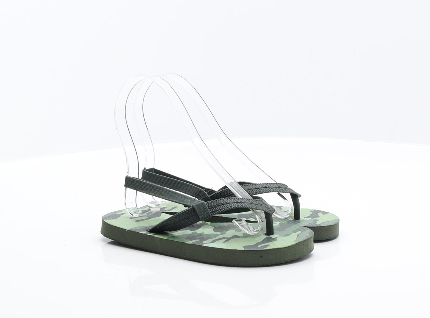 Preworn Boys Green Camouflage Rubber Flip-Flop Sandal UK 12