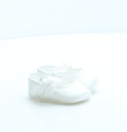 Preworn Girls White Polyester Flat UK 6-12 Months - Bridesmaid