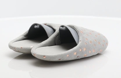 Preworn Girls Grey Geometric Polyester Mule Slipper UK 1 - Star detail