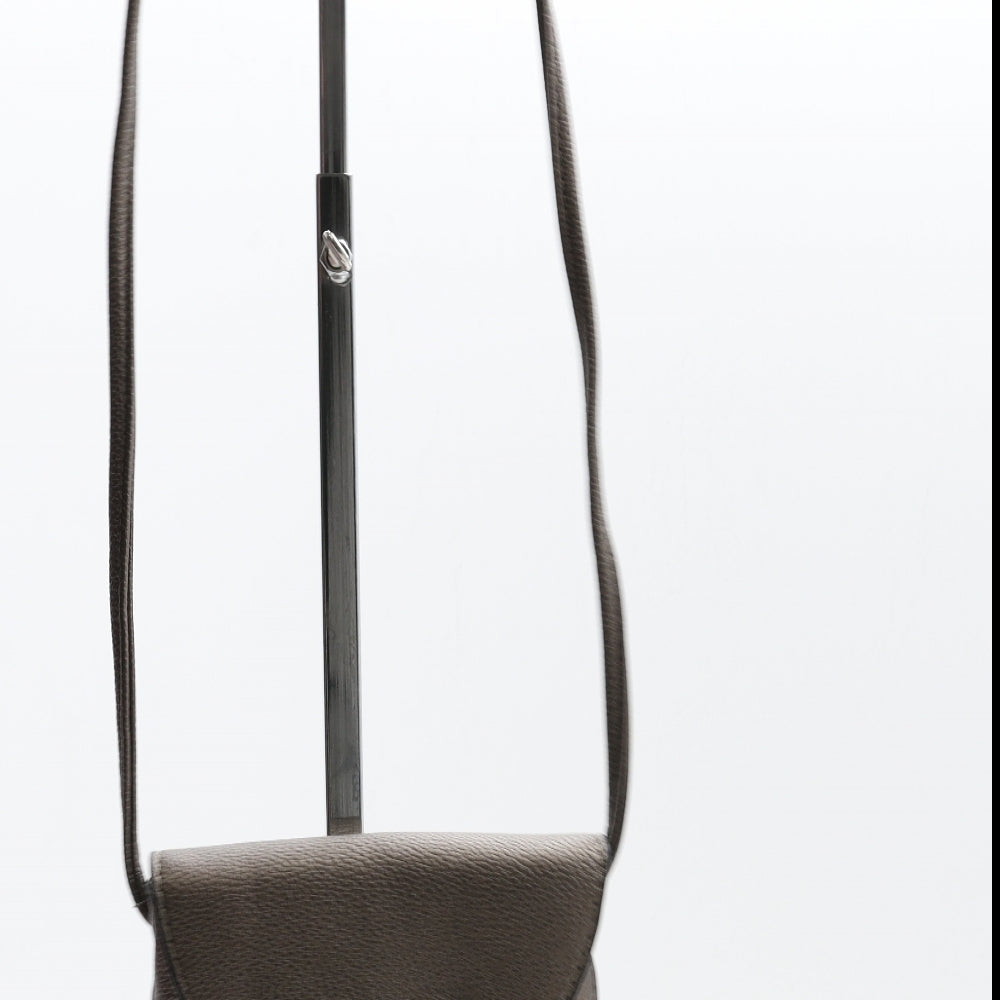 Preworn Womens Brown Polyurethane Crossbody Size Small