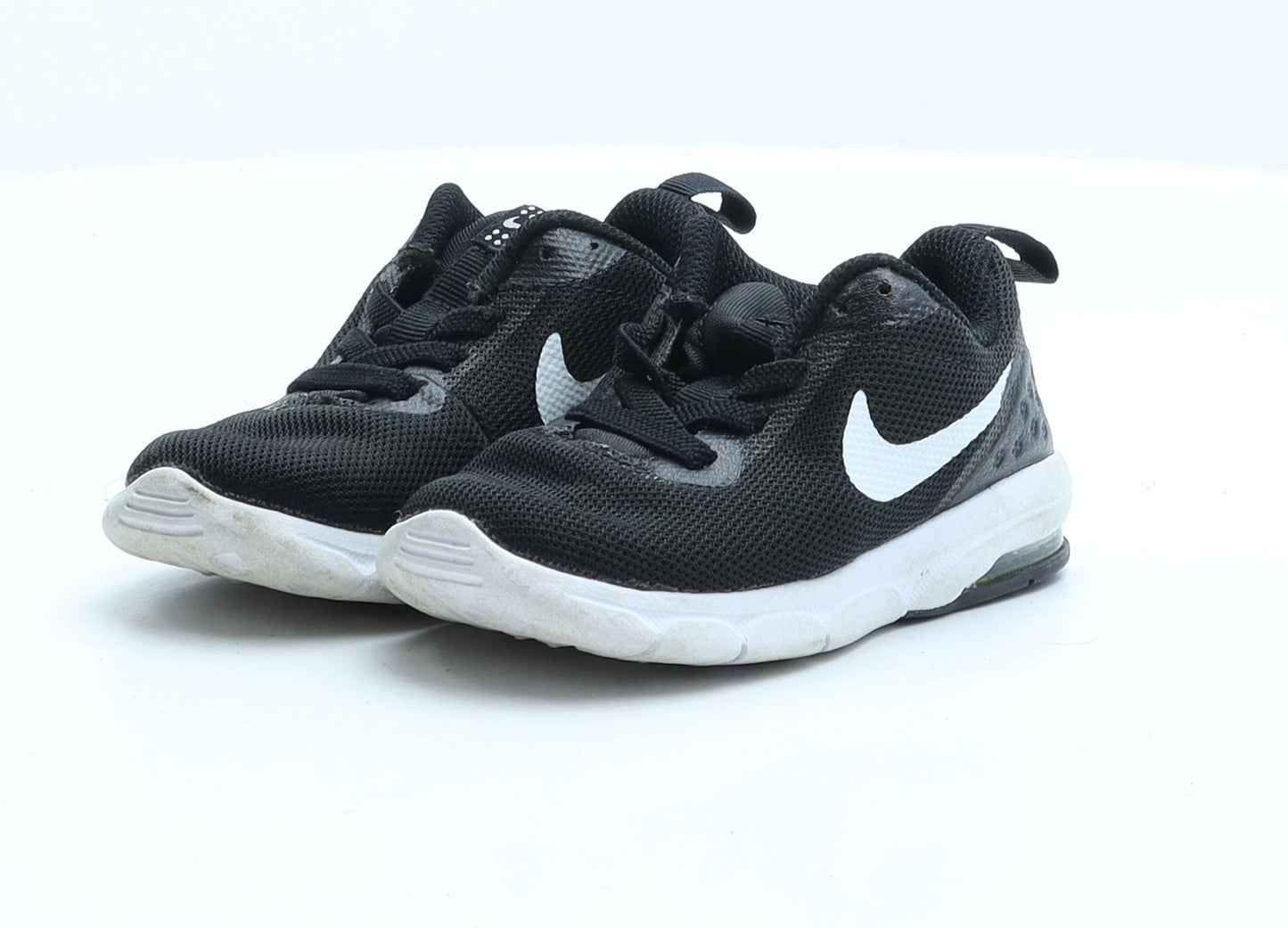 Nike Boys Black Fabric Trainer UK 6.5