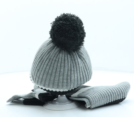 George Girls Grey Striped Acrylic Bobble Hat One Size - Pudsey Bear / Unisex