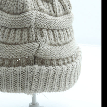 Preworn Womens Beige Acrylic Beanie One Size - Ponytail Hole