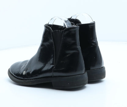 Preworn Girls Black Synthetic Chelsea Boot UK 2