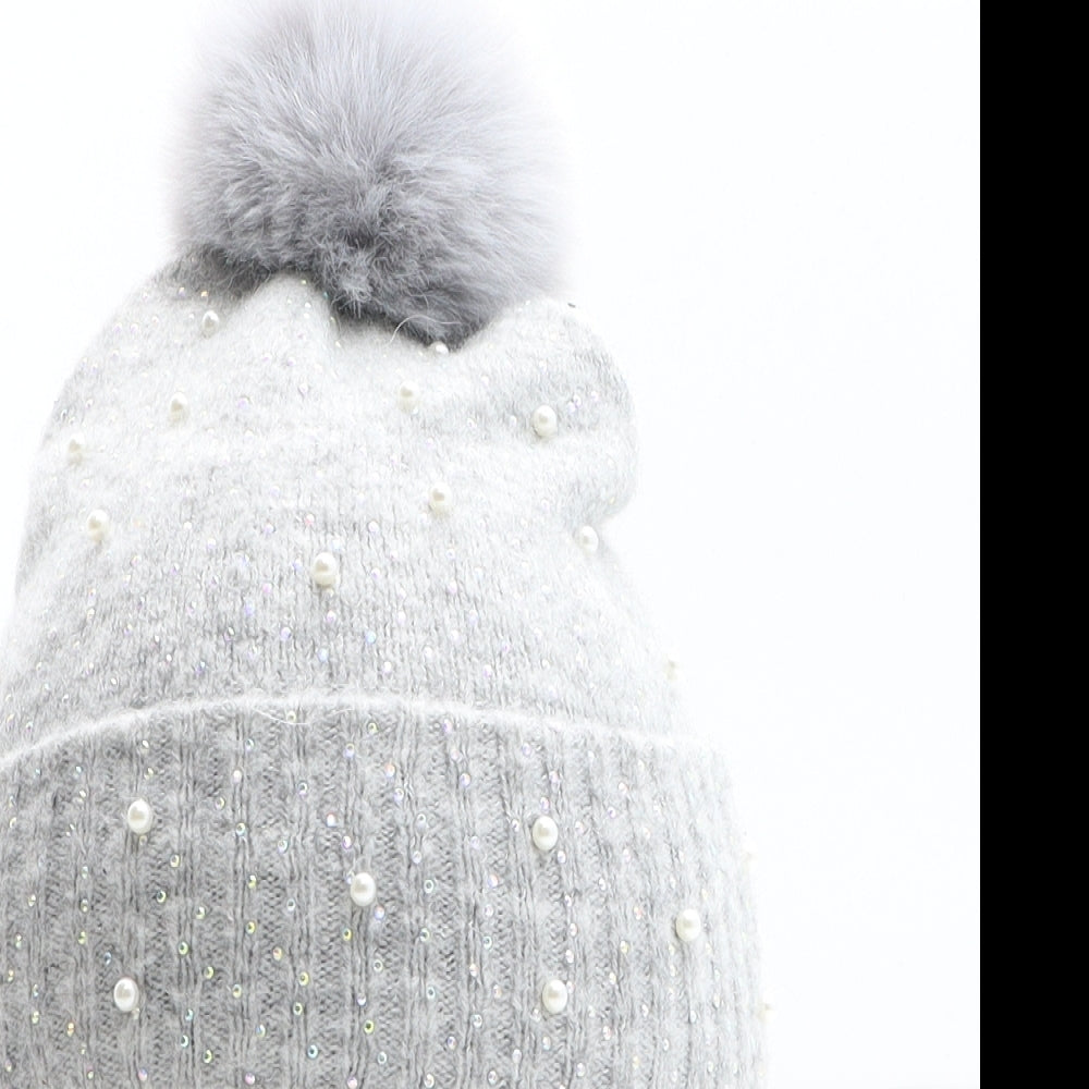 F&F Girls Grey Acrylic Bobble Hat One Size - UK Size 7-10 Years