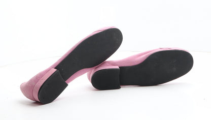 Preworn Womens Pink Synthetic Slip On Flat UK - UK Size Estimated 4