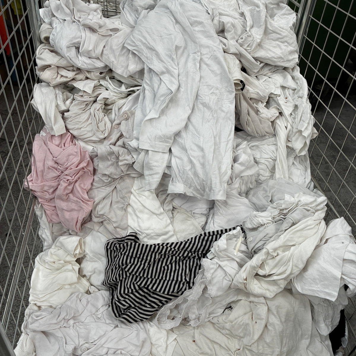 Wholesale T-Shirts 30 Pack - For Rags, Upcycling, Spare Fabrics