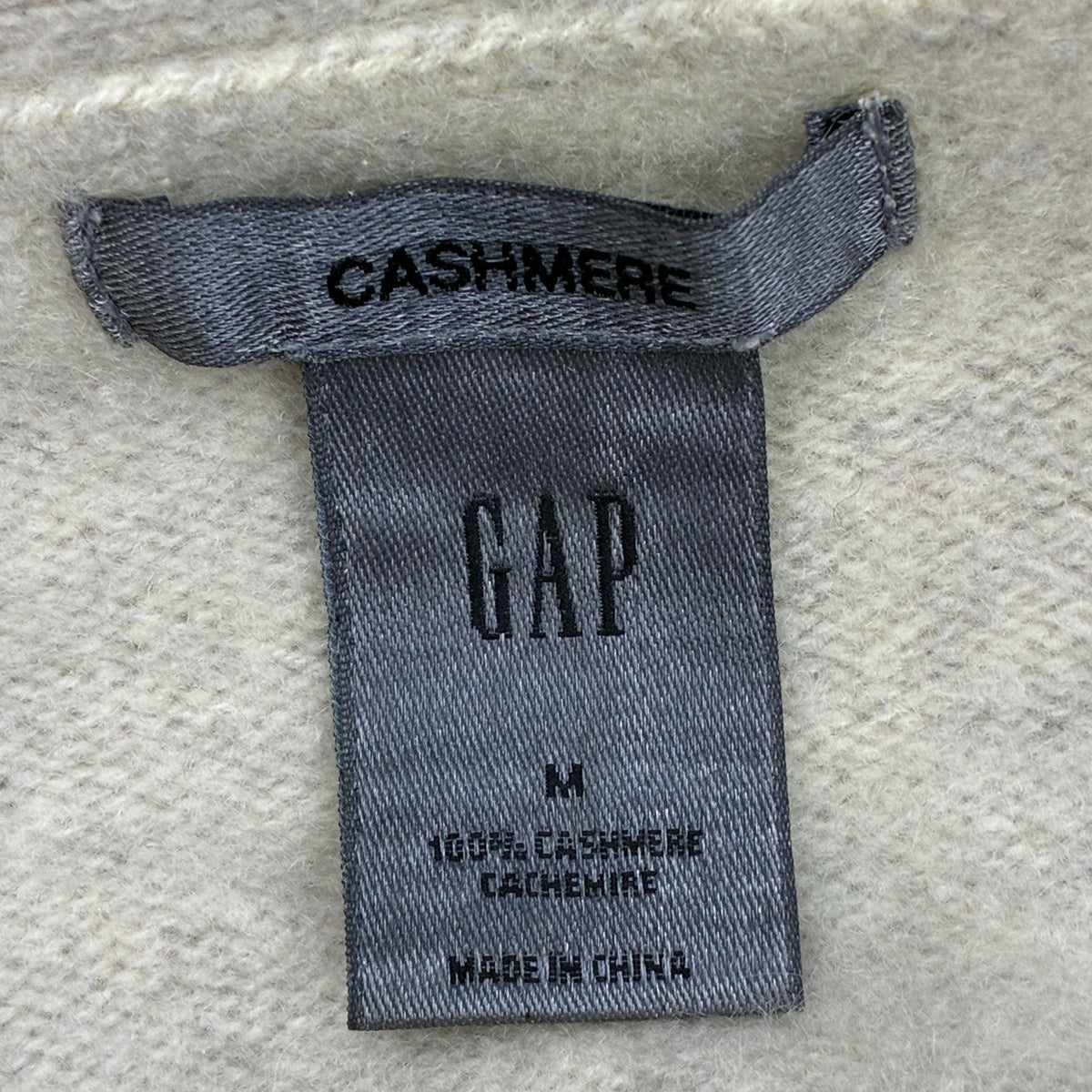 Preloved Cashmere for Craft and Upcycling - 10 Pieces for Resellers