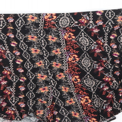 New Look Womens Black Floral  Bermuda Shorts Size 10