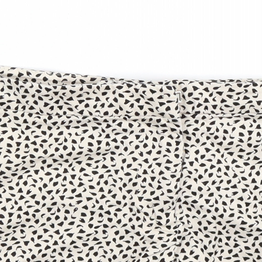 H&M Womens Beige Floral  Chino Shorts Size 14