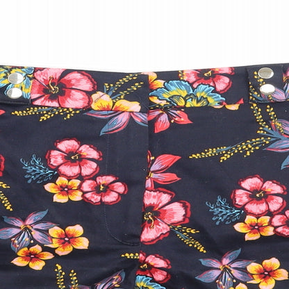 Papaya Womens Black Floral  Mom Shorts Size 8