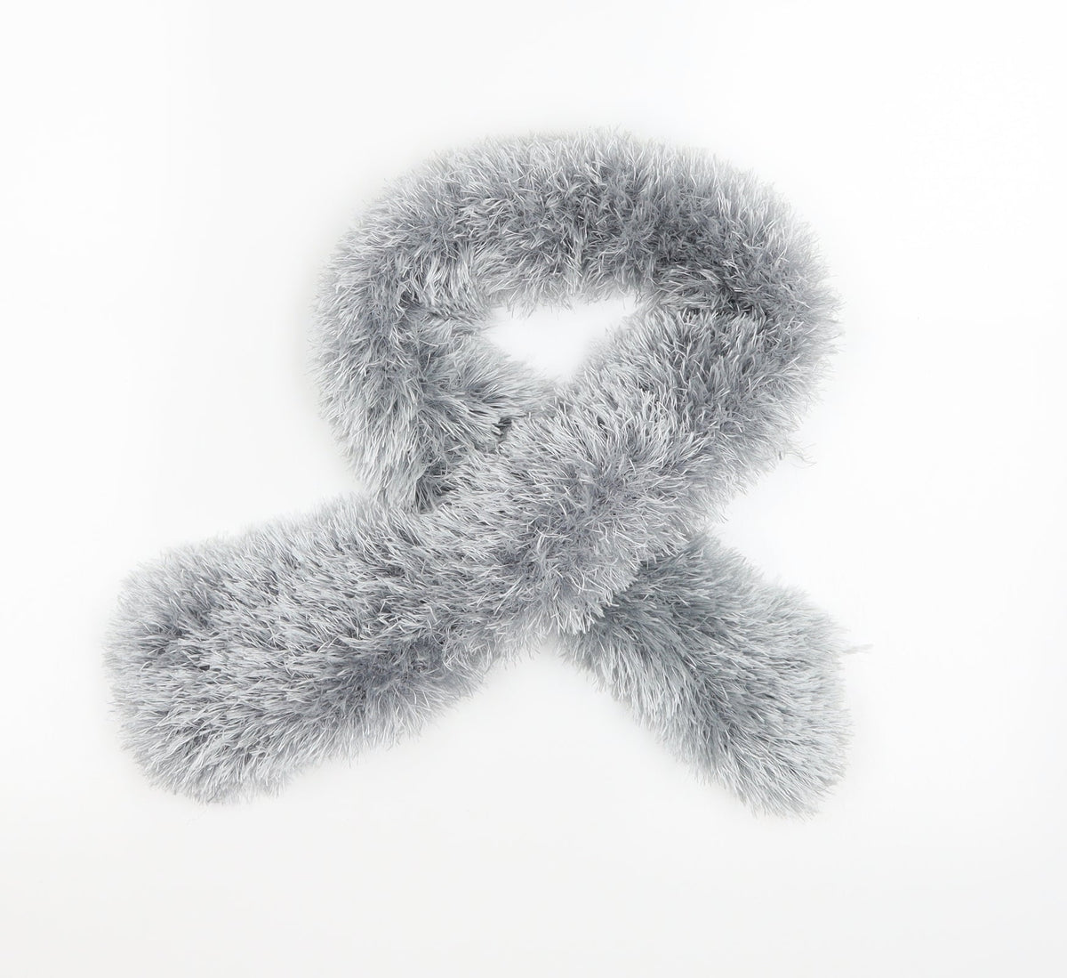 Preworn Womens Silver  Knit  Scarf