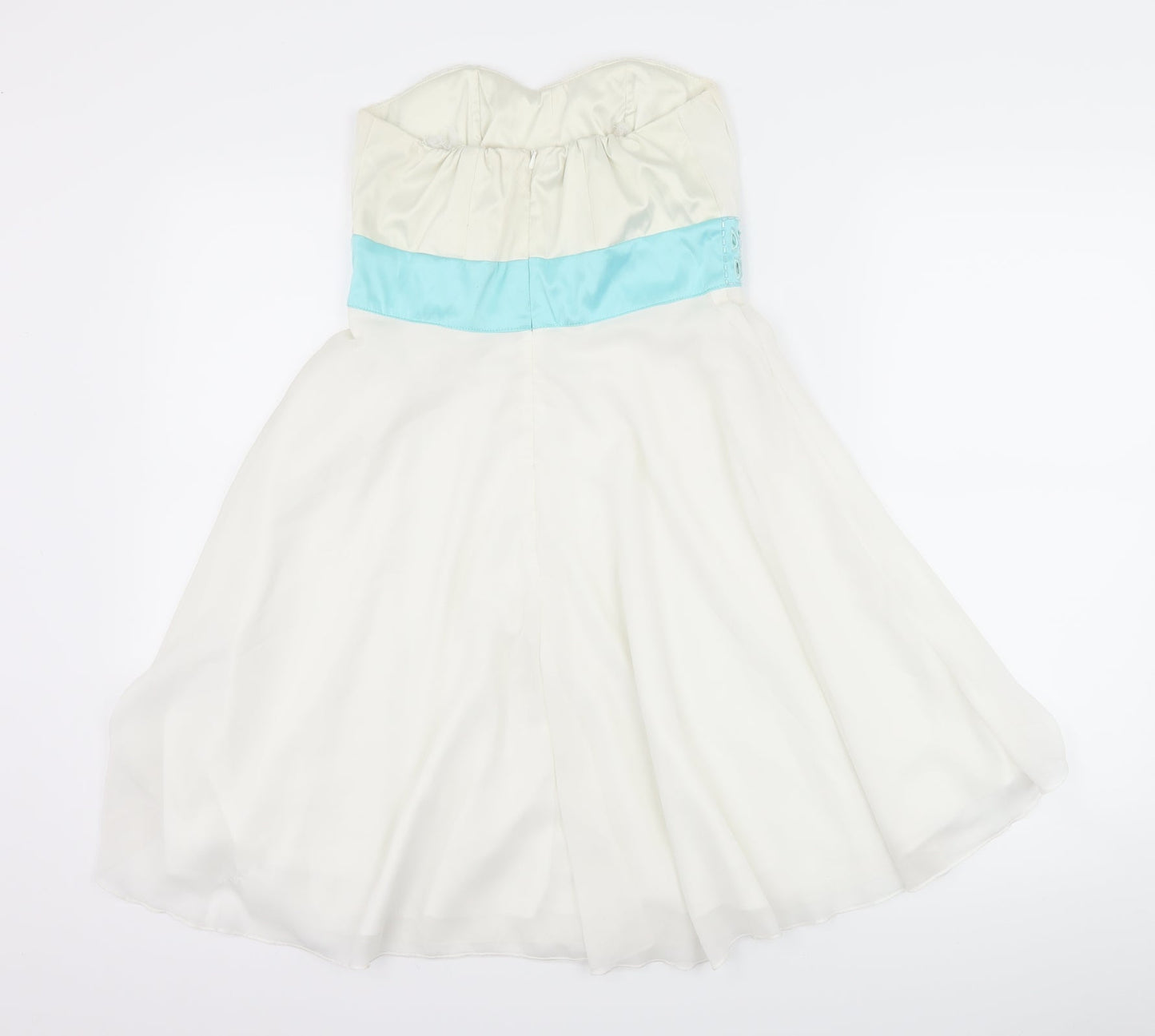 Preworn Womens White   Ball Gown  Size 8