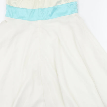 Preworn Womens White   Ball Gown  Size 8