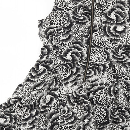 Yumi Womens Black Floral  Fit & Flare  Size 12