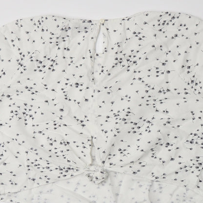 Bershka Womens White Floral  Basic T-Shirt Size L