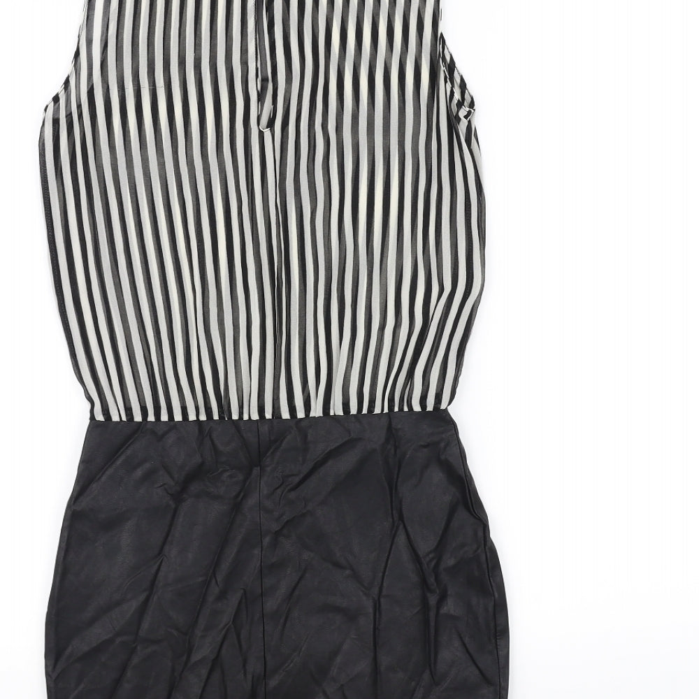 Trafaluc Womens White Striped  A-Line  Size 4