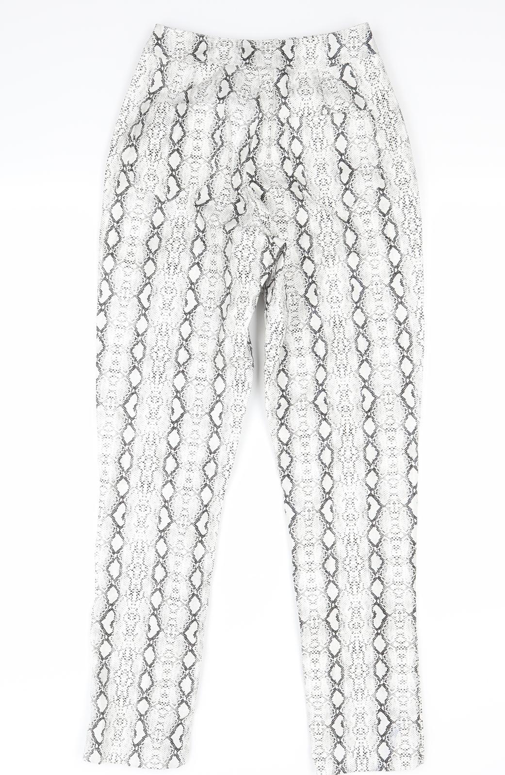 Womens UK Size 6 PRETTYLITTLETHING Regular Fit  White Trousers