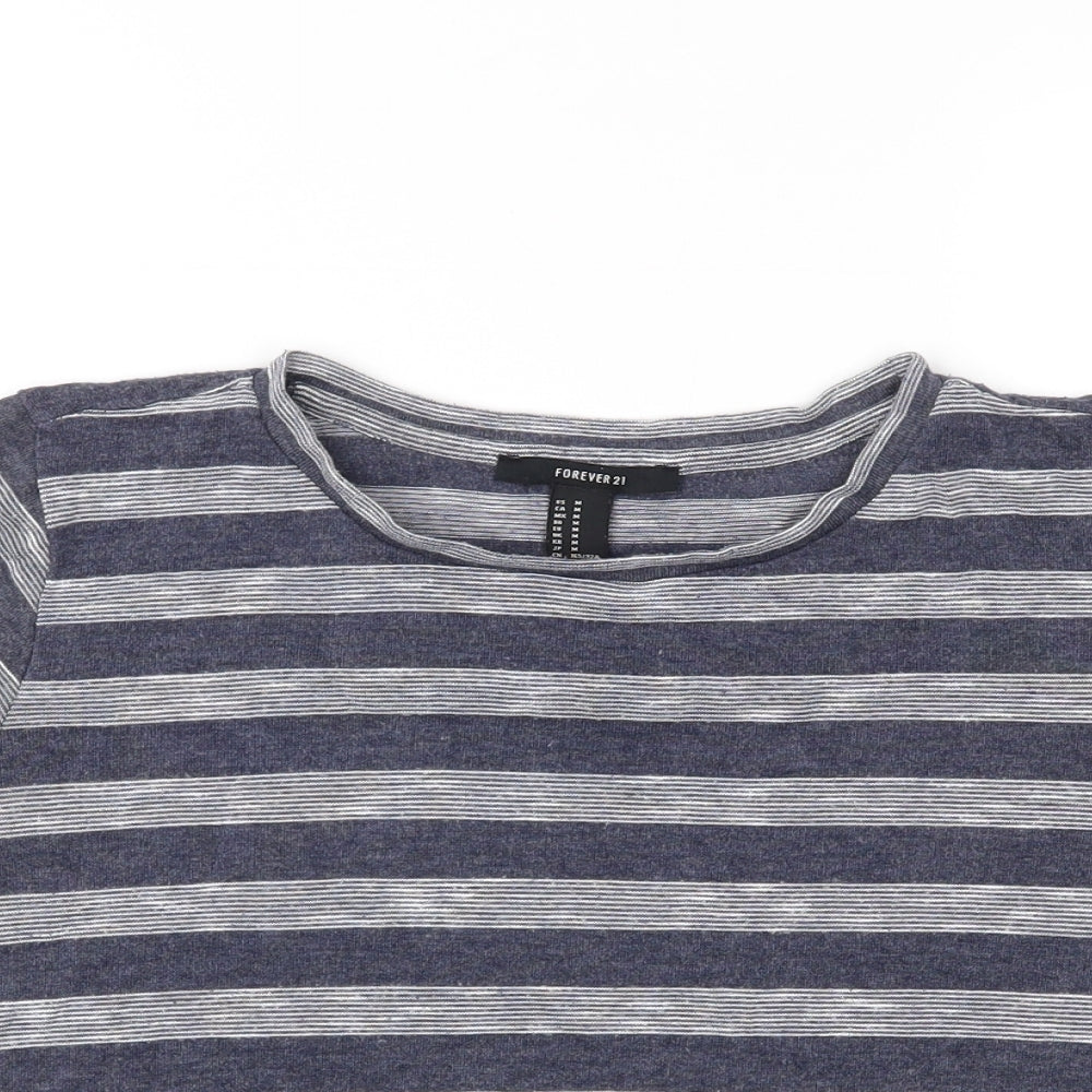 FOREVER 21 Womens Blue Striped  Cropped T-Shirt Size M