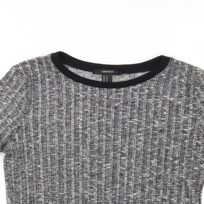 FOREVER 21 Womens Grey   Basic T-Shirt Size M
