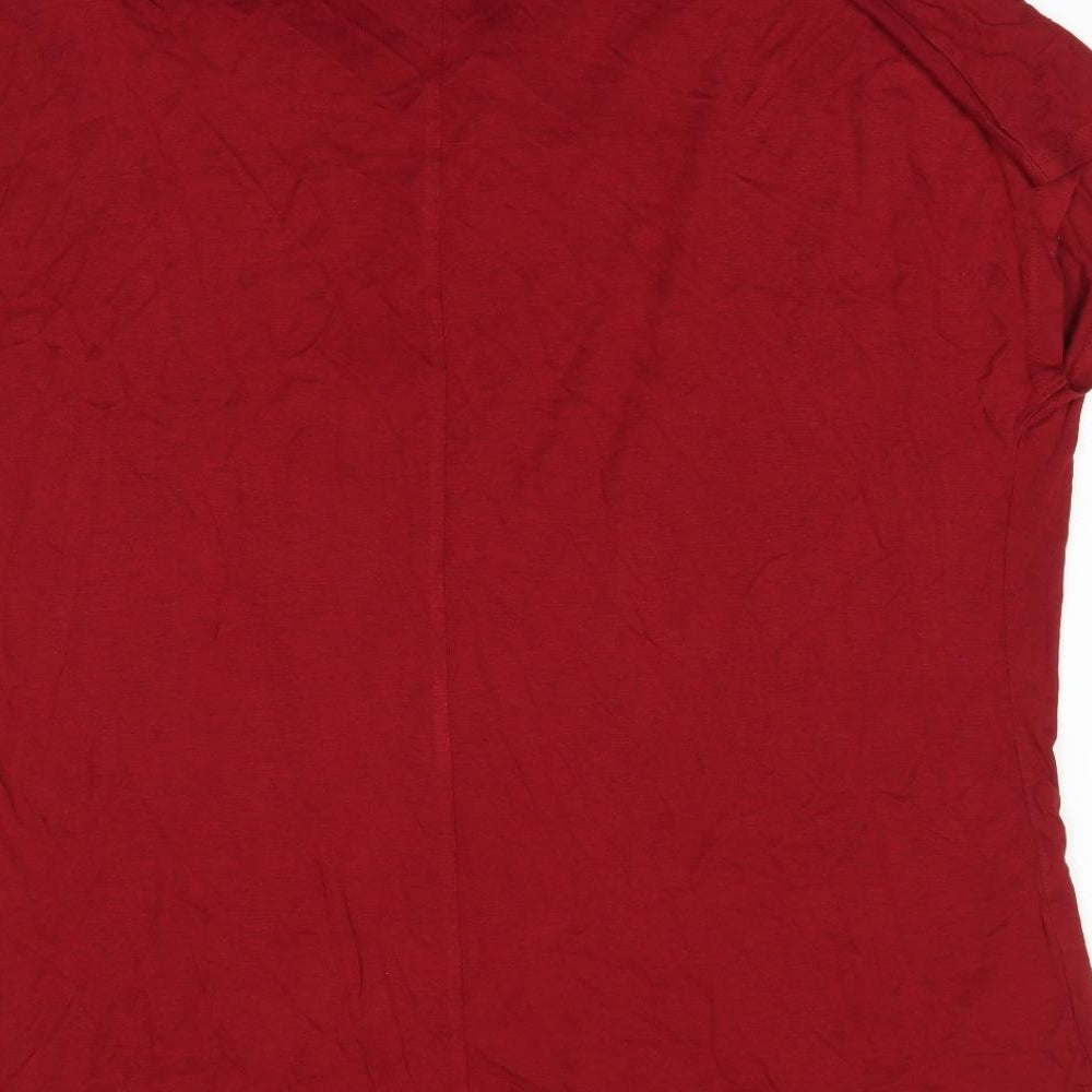 Brand and care label for Sheego women’s red basic t-shirt, size UK 18