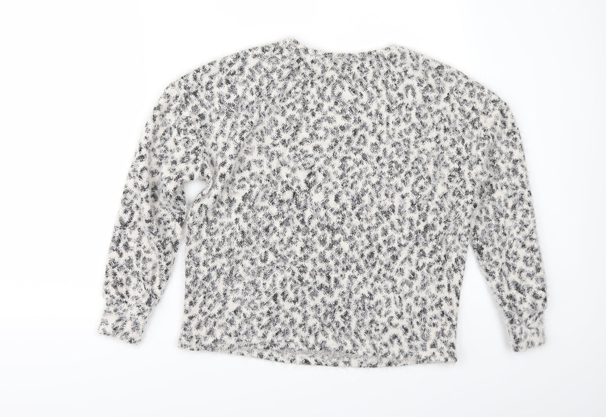 Back view of Primark women’s white animal print jumper size 2xs