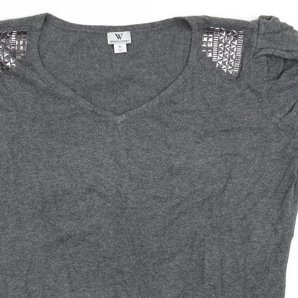 Close-up detail of Worthington women’s grey jumper, size XL