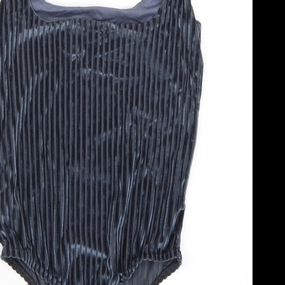 PRETTYLITTLETHING Womens Blue   Basic Tank Size 6