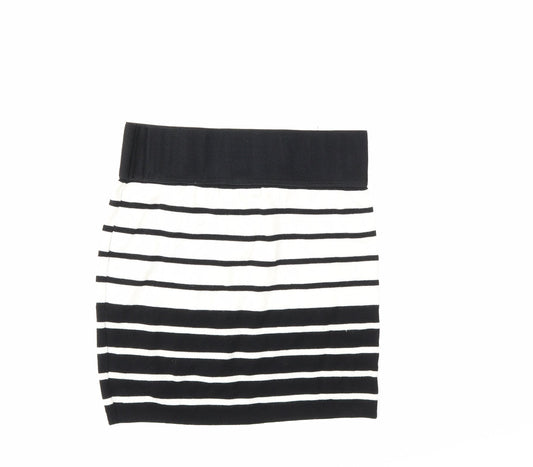 Womens UK Size 26 in Preworn Mini Knit Skirt